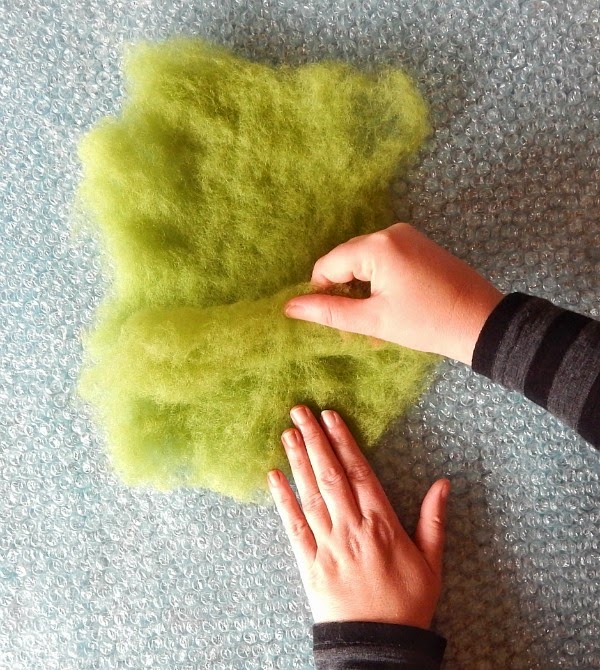 Wool Roving vs. Wool Batting – Fiona Duthie